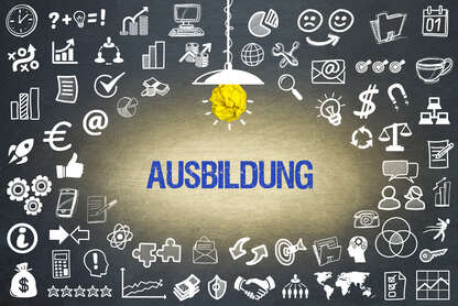 Schmuckbild mit dem Schriftzug Ausbildung