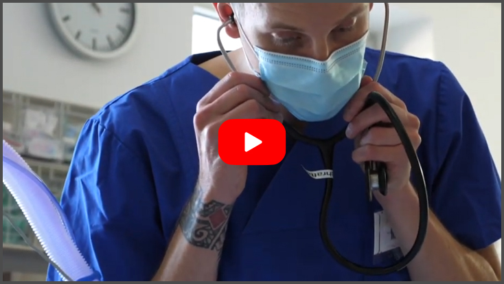 Vorschaubild für das Video "AK-Pflegefilm: Vielfalt und Perspektiven im Pflegeberuf"